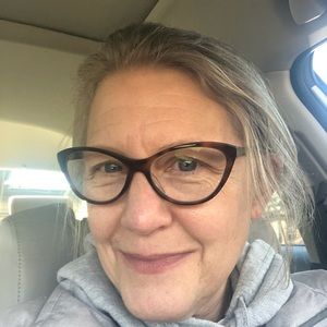 Meet your Posher, Becky